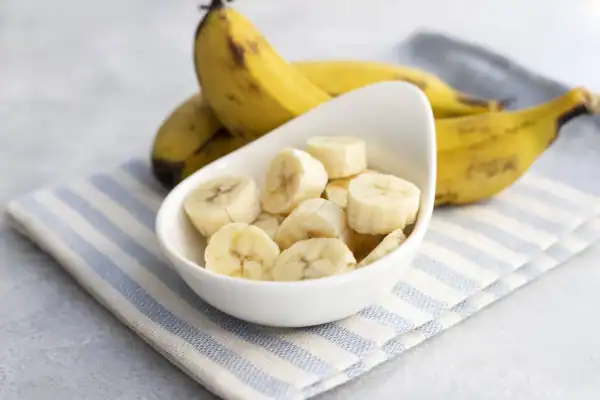 Cómo conservar los plátanos: consejos y soluciones para prolongar su frescura